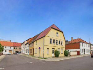 Strassenansicht alle 3 Objekte